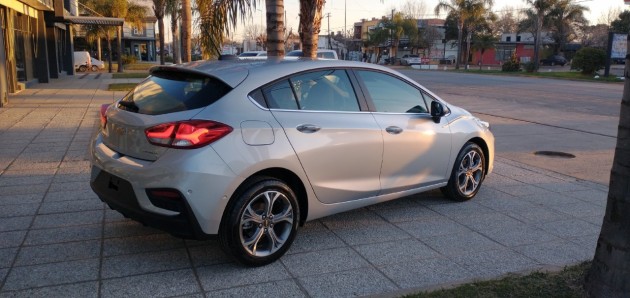  CRUZE PREMIER AT 