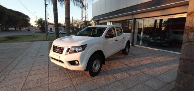 Nissan FRONTIER S 2.3 4X4