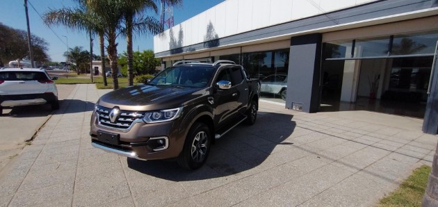 Renault ALASKAN ICONIC  4X4 AT 