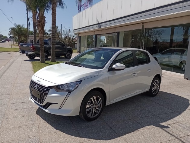 Peugeot 208 ALLURE MT 